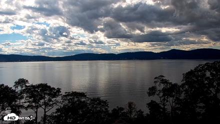 Hudson River Live Webcam - Aug 25, 2026, 4:22pm EDT