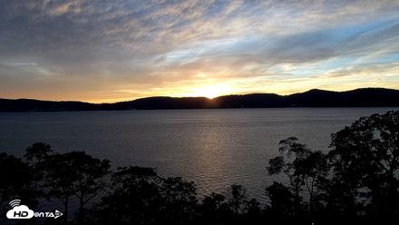 Hudson River Live Webcam - Sep 24, 2026, 6:47pm EDT