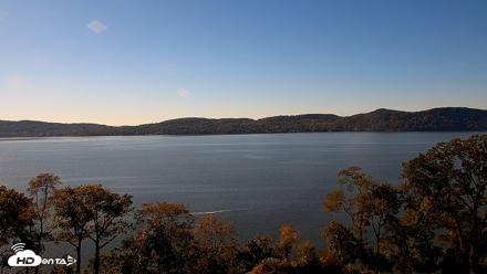 Hudson River Live Webcam - Oct 19, 2026, 3:17pm EDT
