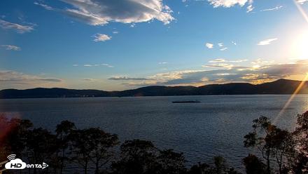 Hudson River Live Webcam - Jun 20, 2026, 7:41pm EDT