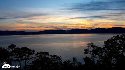 Hudson River Live Webcam - Sep 8, 2026, 7:20pm EDT