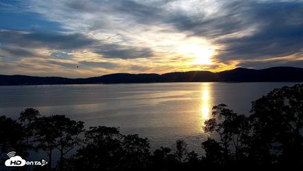 Hudson River Live Webcam - Aug 26, 2026, 7:11pm EDT