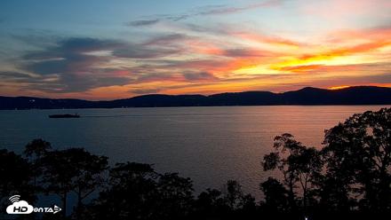 Hudson River Live Webcam - Aug 19, 2026, 8:05pm EDT