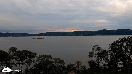 Hudson River Live Webcam - Sep 19, 2026, 5:34pm EDT