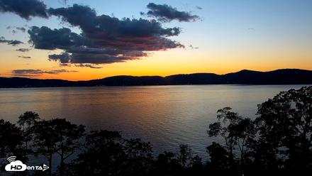Hudson River Live Webcam - Oct 3, 2026, 6:38pm EDT