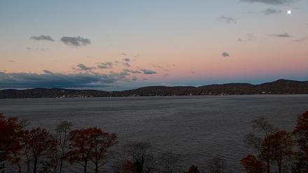 Hudson River Live Webcam - Nov 6, 2025, 6:27am EST