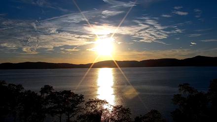 Hudson River Live Webcam - Oct 2, 2025, 6:01pm EDT