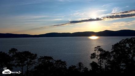 Hudson River Live Webcam - Aug 18, 2026, 7:07pm EDT