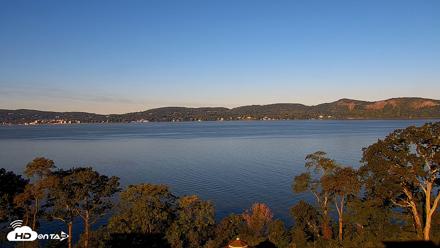 Hudson River Live Webcam - Oct 7, 2026, 8:42am EDT