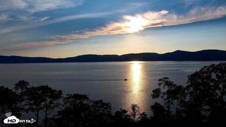 Hudson River Live Webcam - Aug 28, 2026, 6:41pm EDT