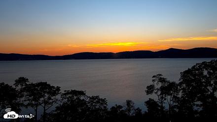 Hudson River Live Webcam - Sep 15, 2026, 7:02pm EDT