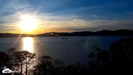 Hudson River Live Webcam - Oct 23, 2026, 5:31pm EDT