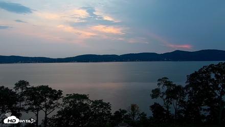 Hudson River Live Webcam - Aug 12, 2026, 7:48pm EDT