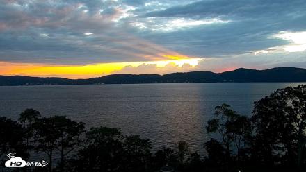 Hudson River Live Webcam - Aug 23, 2026, 7:36pm EDT