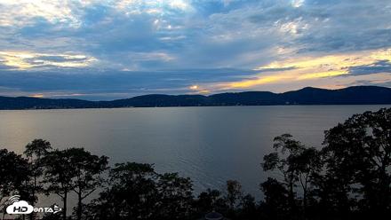 Hudson River Live Webcam - Sep 22, 2026, 6:34pm EDT