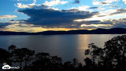 Hudson River Live Webcam - Aug 25, 2026, 7:03pm EDT