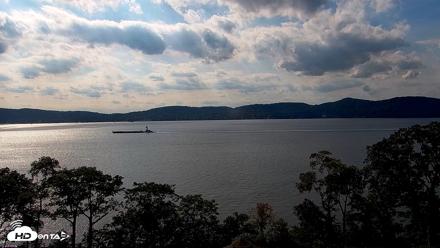 Hudson River Live Webcam - Sep 12, 2026, 3:47pm EDT