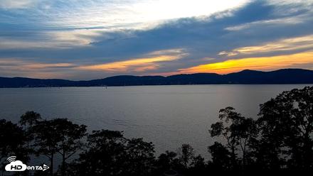 Hudson River Live Webcam - Aug 19, 2026, 7:10pm EDT