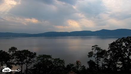Hudson River Live Webcam - Sep 1, 2026, 5:00pm EDT