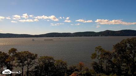 Hudson River Live Webcam - Sep 14, 2026, 2:35pm EDT