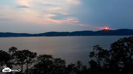 Hudson River Live Webcam - Aug 12, 2026, 7:40pm EDT