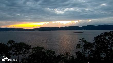 Hudson River Live Webcam - Aug 23, 2026, 7:47pm EDT