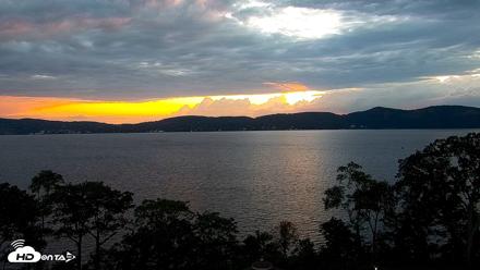 Hudson River Live Webcam - Aug 23, 2026, 7:39pm EDT