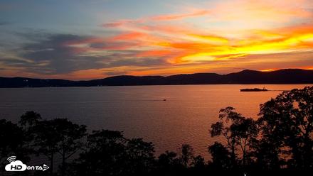 Hudson River Live Webcam - Aug 19, 2026, 8:02pm EDT