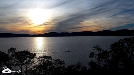 Hudson River Live Webcam - Oct 9, 2026, 5:41pm EDT