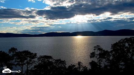 Hudson River Live Webcam - Aug 25, 2026, 6:32pm EDT