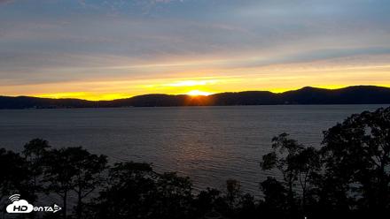 Hudson River Live Webcam - Sep 25, 2026, 6:40pm EDT