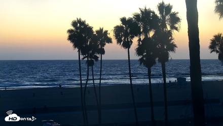 Venice Beach Roaming Live Surf Cam - Sep 21, 2026, 7:11pm PDT