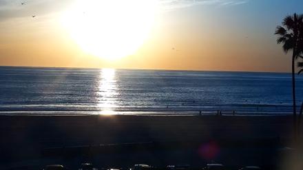 Venice Beach Live Surf Cam - Jan 28, 2026, 5:03pm PST