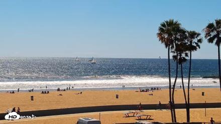 Venice Beach Live Surf Cam - Apr 11, 2026, 3:05pm PDT