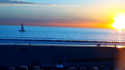 Venice Beach Live Surf Cam - Feb 5, 2026, 5:24pm PST