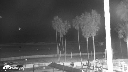 Venice Beach Live Surf Cam - Sep 13, 2026, 8:11pm PDT