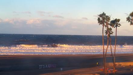 Venice Beach Live Surf Cam - Feb 18, 2026, 6:58am PST