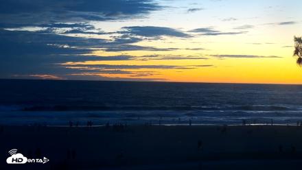 Venice Beach Live Surf Cam - Sep 7, 2026, 7:37pm PDT