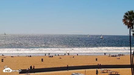 Venice Beach Live Surf Cam - Apr 11, 2026, 3:04pm PDT