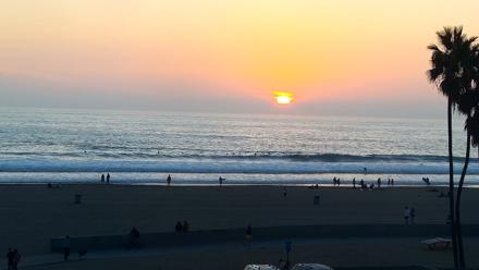 Venice Beach Live Surf Cam - Nov 2, 2025, 4:56pm PST