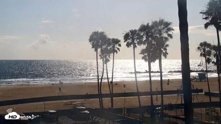 Venice Beach Live Surf Cam - Apr 26, 2026, 5:00pm PDT