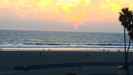 Venice Beach Live Surf Cam - Nov 3, 2025, 4:55pm PST