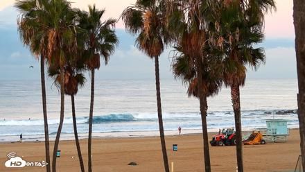 Venice Beach Roaming Live Surf Cam - Oct 23, 2026, 7:07am PDT