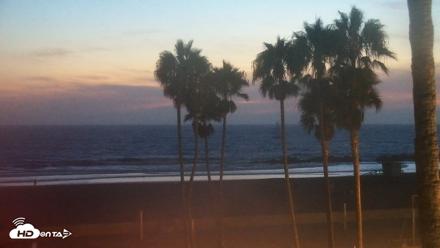 Venice Beach Live Surf Cam - Aug 18, 2026, 8:14pm PDT