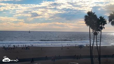 Venice Beach Live Surf Cam - Sep 7, 2026, 6:01pm PDT