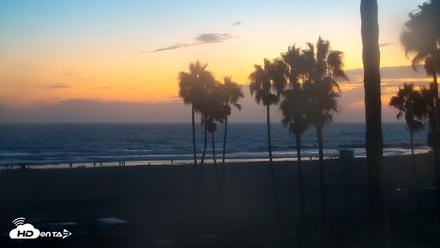 Venice Beach Live Surf Cam - Aug 29, 2026, 7:53pm PDT