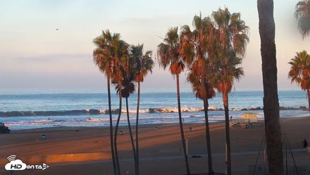 Venice Beach Roaming Live Surf Cam - Oct 9, 2026, 7:12am PDT