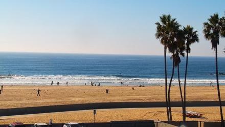 Venice Beach Live Surf Cam - Oct 28, 2025, 2:10pm PDT