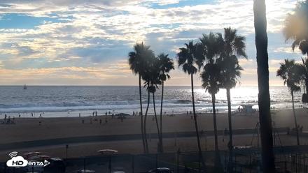 Venice Beach Live Surf Cam - Sep 7, 2026, 6:02pm PDT