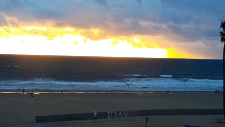Venice Beach Live Surf Cam - Feb 17, 2026, 5:09pm PST